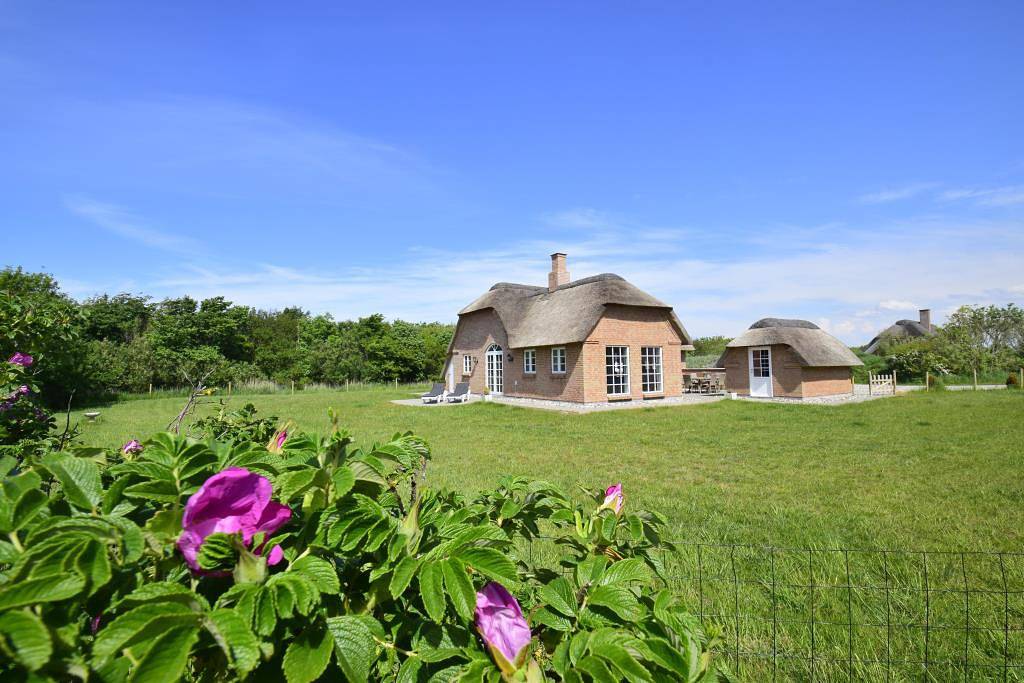 Modern eingerichtetes Ferienhaus nahe der Nordsee, teils eingezäunt - super mit Hund in Ulfborg, Holstebro und Umgebung