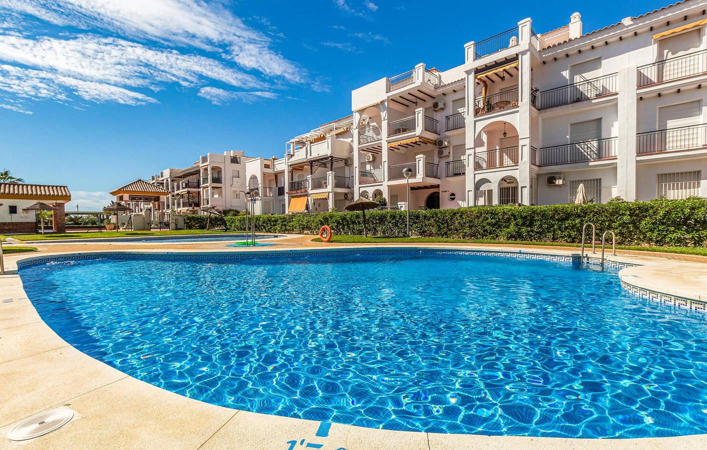 Appartement de vacances entier, Retraite avec vue sur l'océan, avec piscine et terrasse - 2 km de Playa El Peñoncillo in Torrox Costa, Torrox
