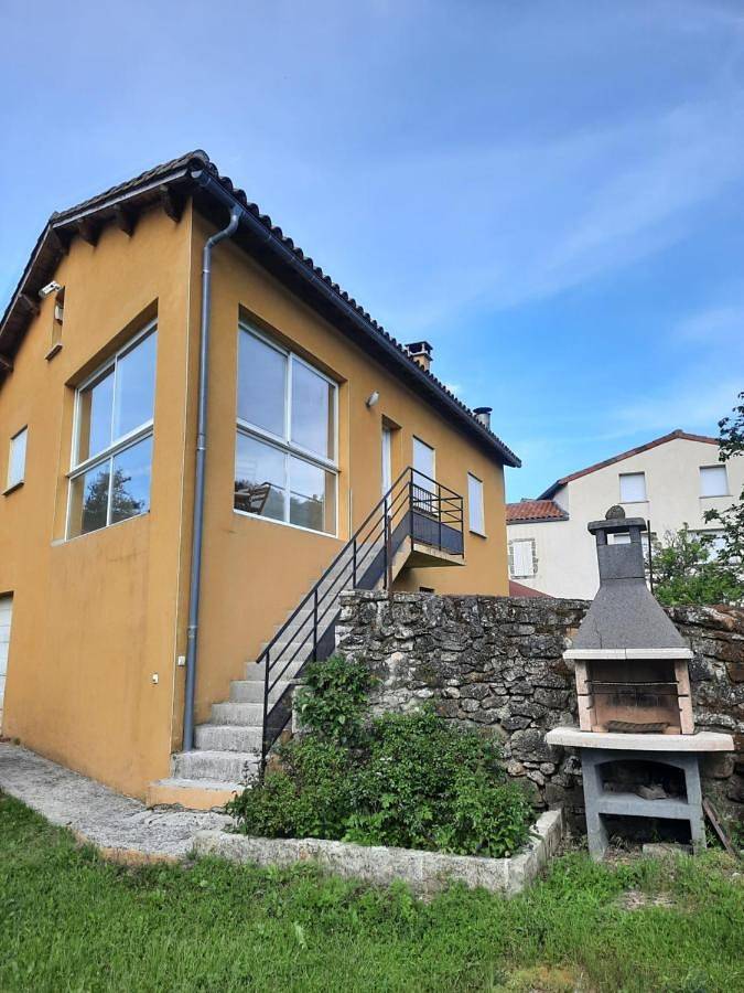 Maison de vacances pour 4 personnes, avec Balcon et Terrasse ainsi que Jardin et Vue à Sauclières