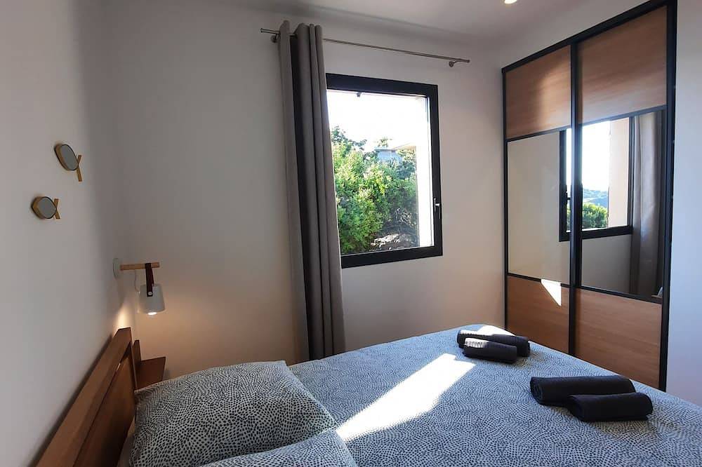 Beachfront villa. in Tizzano, Sartena