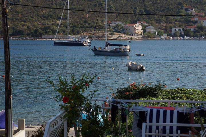 Ferienwohnung für 3 Personen, mit Garten und Balkon in Marina - 2