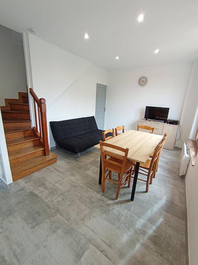 Location de vacances pour 6 personnes, avec jardin à Notre-Dame-de-Gravenchon