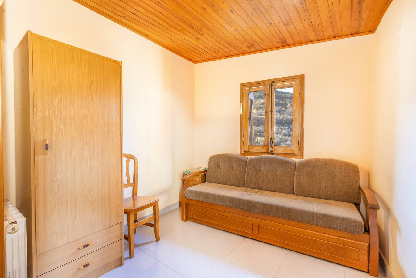 Country House 'Casa Garbot' with Mountain View and Private Garden in Durro, La Vall de Boí