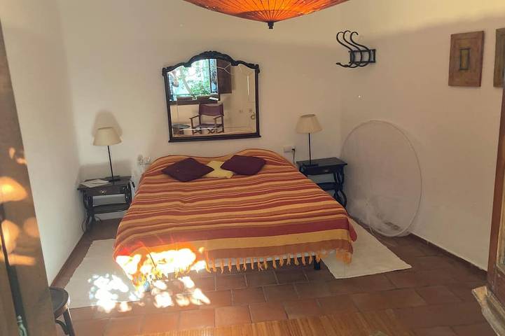 Maison de vacances avec balcon et terrasse sur le toit in Maro, Nerja