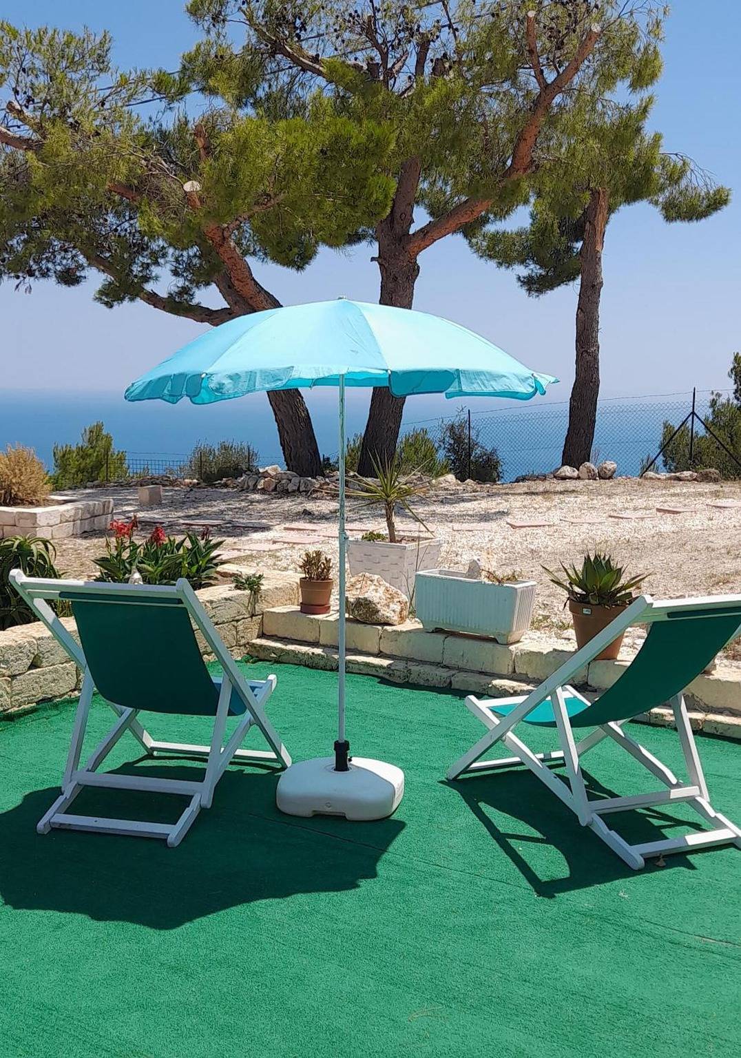 Apartamento entero, Apartamento 'Vittoria' con vistas al mar, wifi y aire acondicionado in Mattinata, Gargano