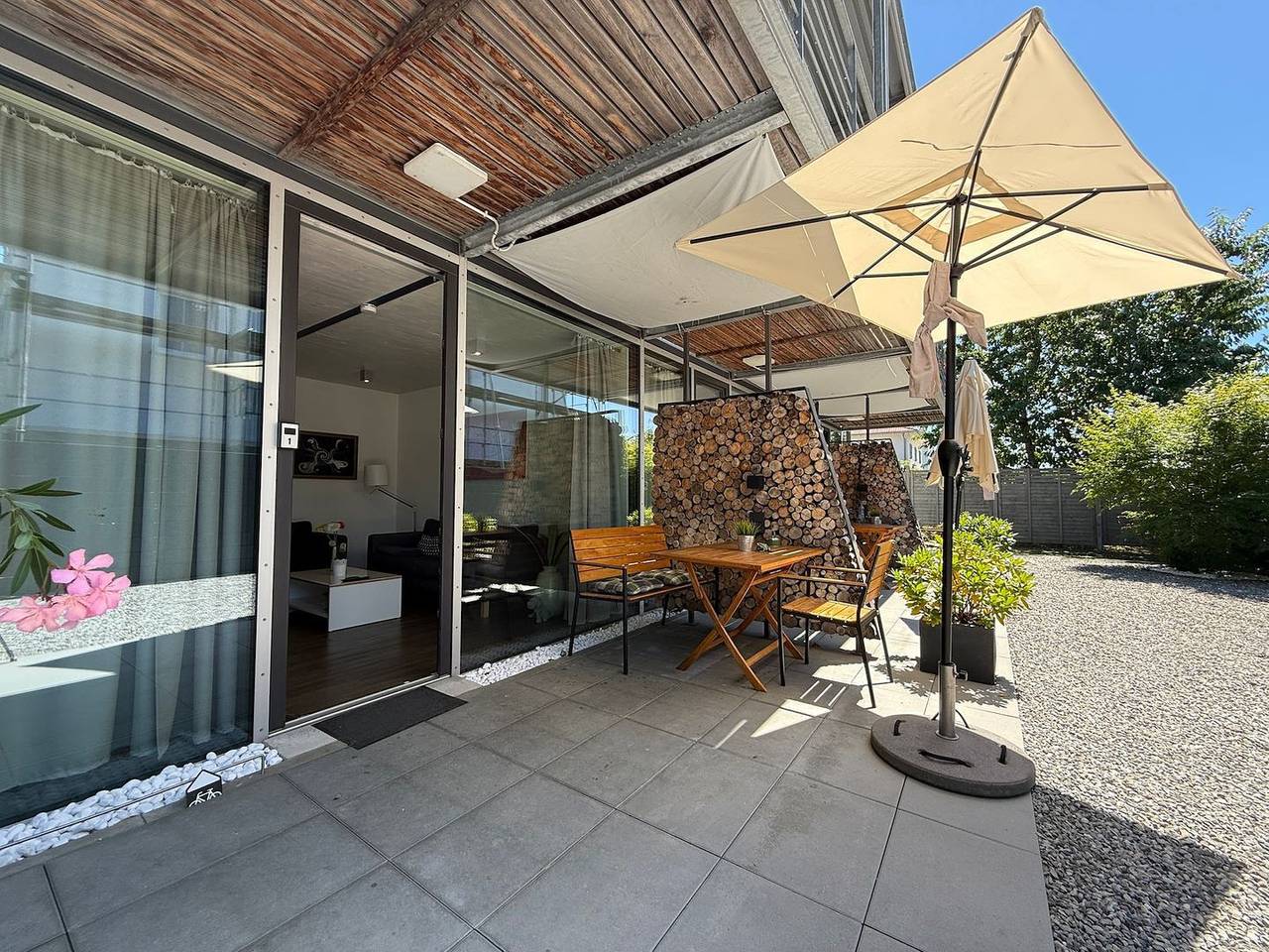 Ganze Wohnung, See und Mehr Apartment 1 – Modernes Apartment mit überdachter Terrasse am See in Stetten, Obersee (Bodensee)