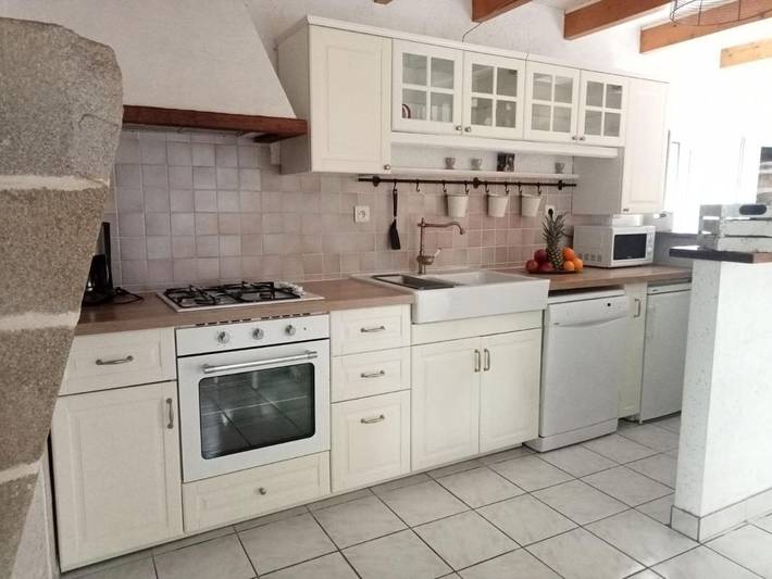 Location de vacances pour 4 personnes, avec Jacuzzi ainsi que Terrasse et Jardin à Cast - 4