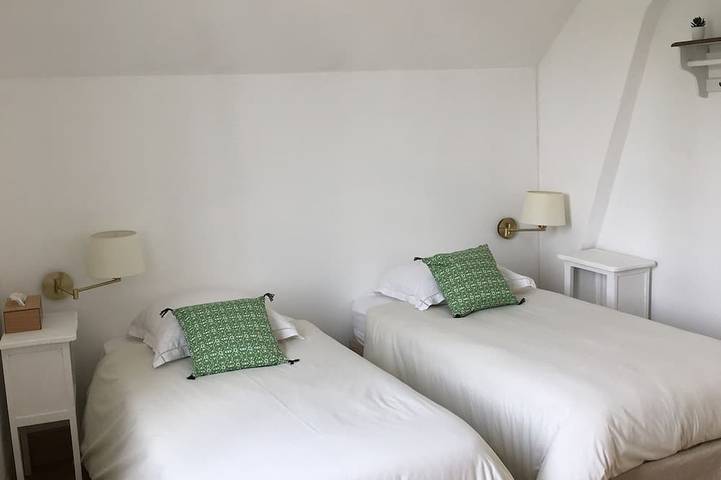 Location de vacances pour 6 personnes, avec jardin ainsi que piscine et terrasse à Loches - 2