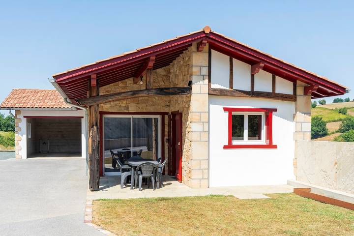 Location de vacances pour 5 personnes, avec Jardin à Larressore