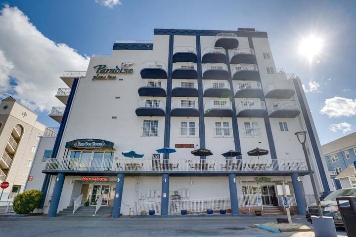Hotel para 6 pessoas, com vista e varanda e ainda piscina, com animais de estimação - 1