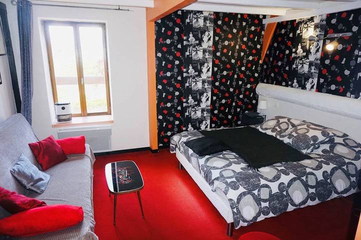 Agriturismo pour 3 personnes, avec jacuzzi ainsi que terrasse et sauna à Messey-sur-Grosne