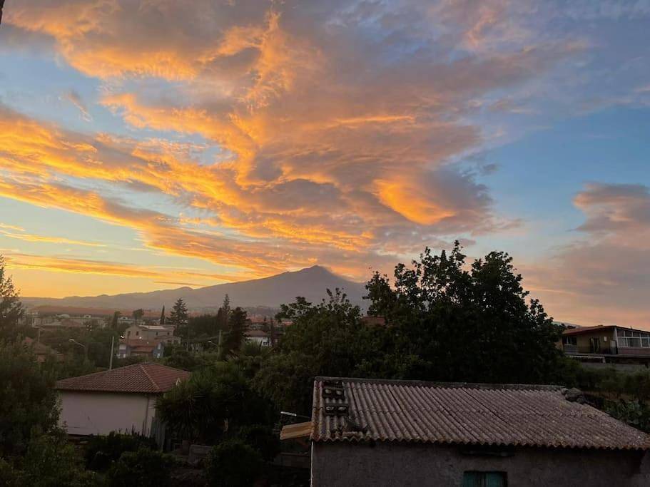 Appartamento intero, Three-Bedroom Apartment in San Giovanni La Punta, Catania e dintorni