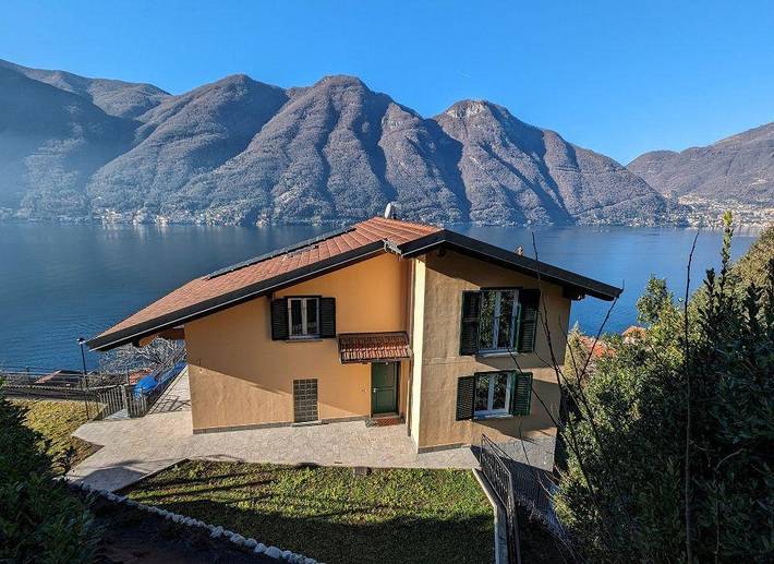 Villa per 8 persone, con terrazza e giardino, con animali domestici sul Lago di Como