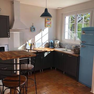 Gîte pour 8 personnes, avec jardin à Menars