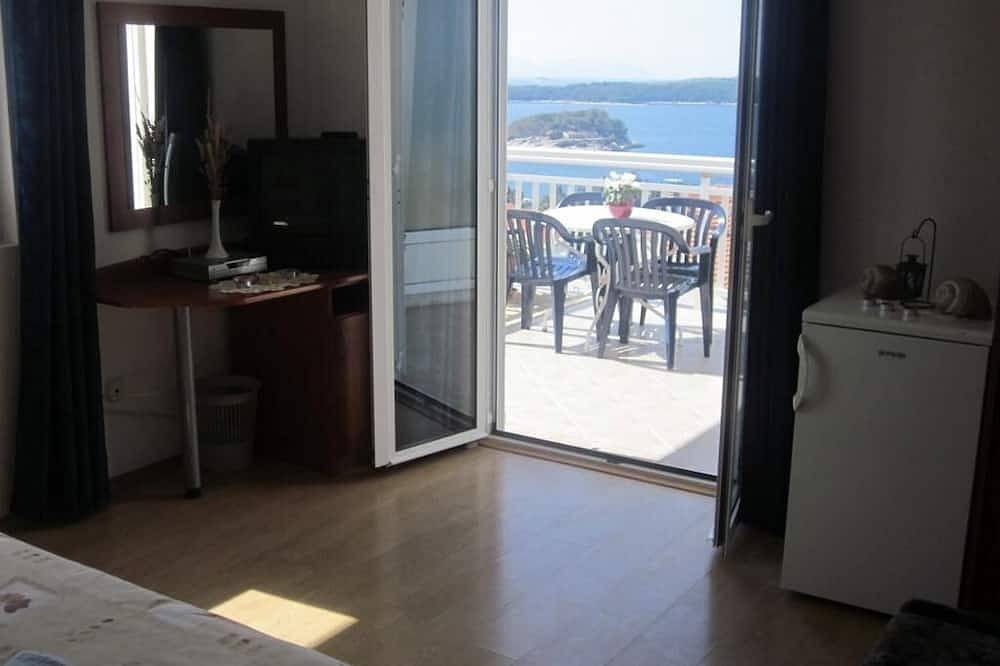 Room in Hvar town with Seaview, Terrace, Air condition, Wifi (3666-3) in Hvar Stad, Hvar