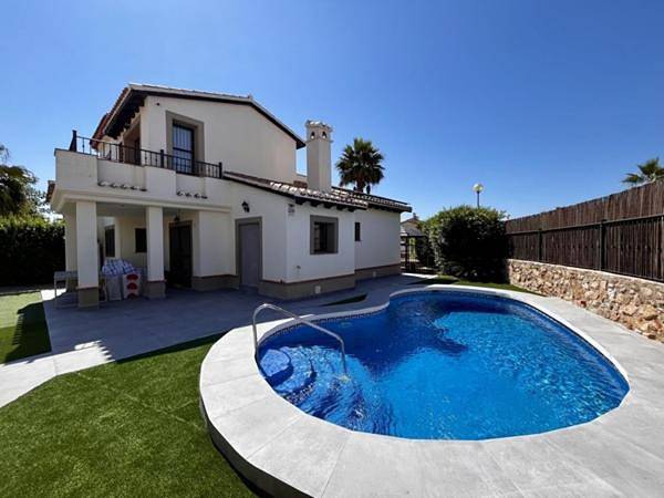 Casa rural para 6 personas, con jardín y piscina en Fuente Álamo de Murcia