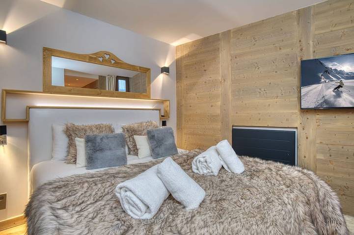 Entire apartment, Modern apartment, 4 adults, 2 children, Courchevel in Saint-Bon-Tarentaise, Massif de la Vanoise