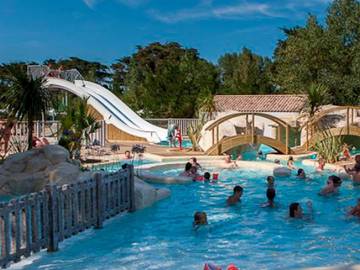 Camping pour 4 Personnes dans Les Moutiers-en-Retz, Région de Saint-Nazaire, Photo 4
