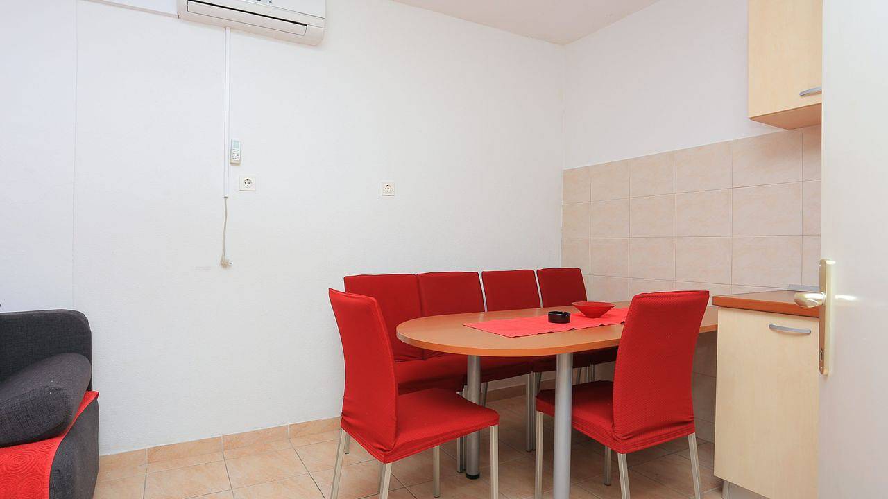 Ganze Ferienwohnung, Ferienwohnung für 8 Personen (64 m²) in Brela in Brela, Makarska Riviera
