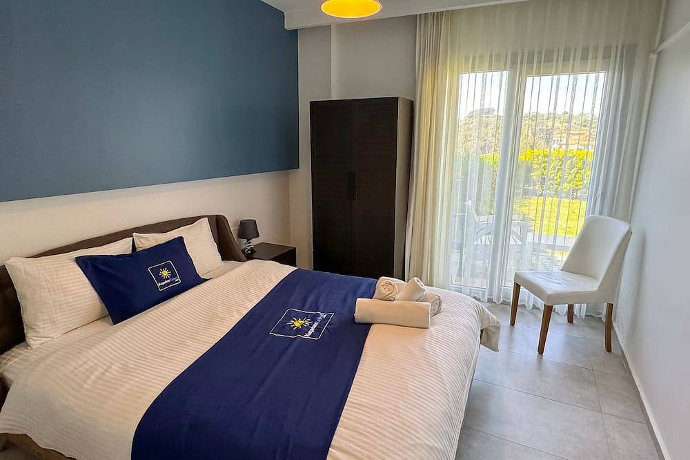 Entire apartment, Ground Floor Apt with Private Garden – Peaceful Stay at Lavender Residence in Kusadasi, Aydın Province