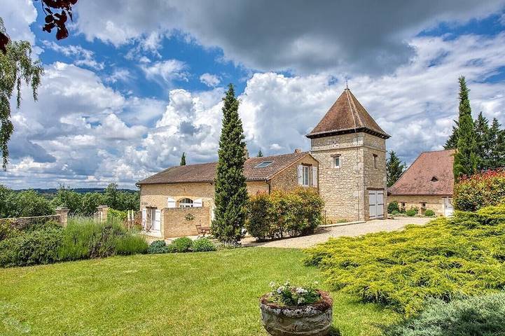 Location de vacances pour 3 personnes, avec terrasse et jardin à Saint-Laurent-la-Vallée
