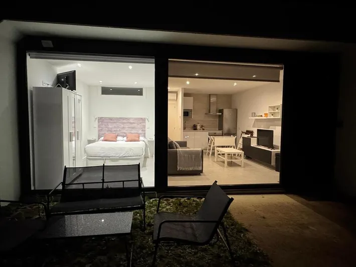 Apartamento de vacaciones para 4 personas, con vistas y jardín - 1
