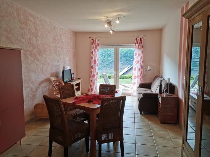Ferienwohnung für 2 Personen, mit Ausblick und Sauna sowie Garten in Neef - 4