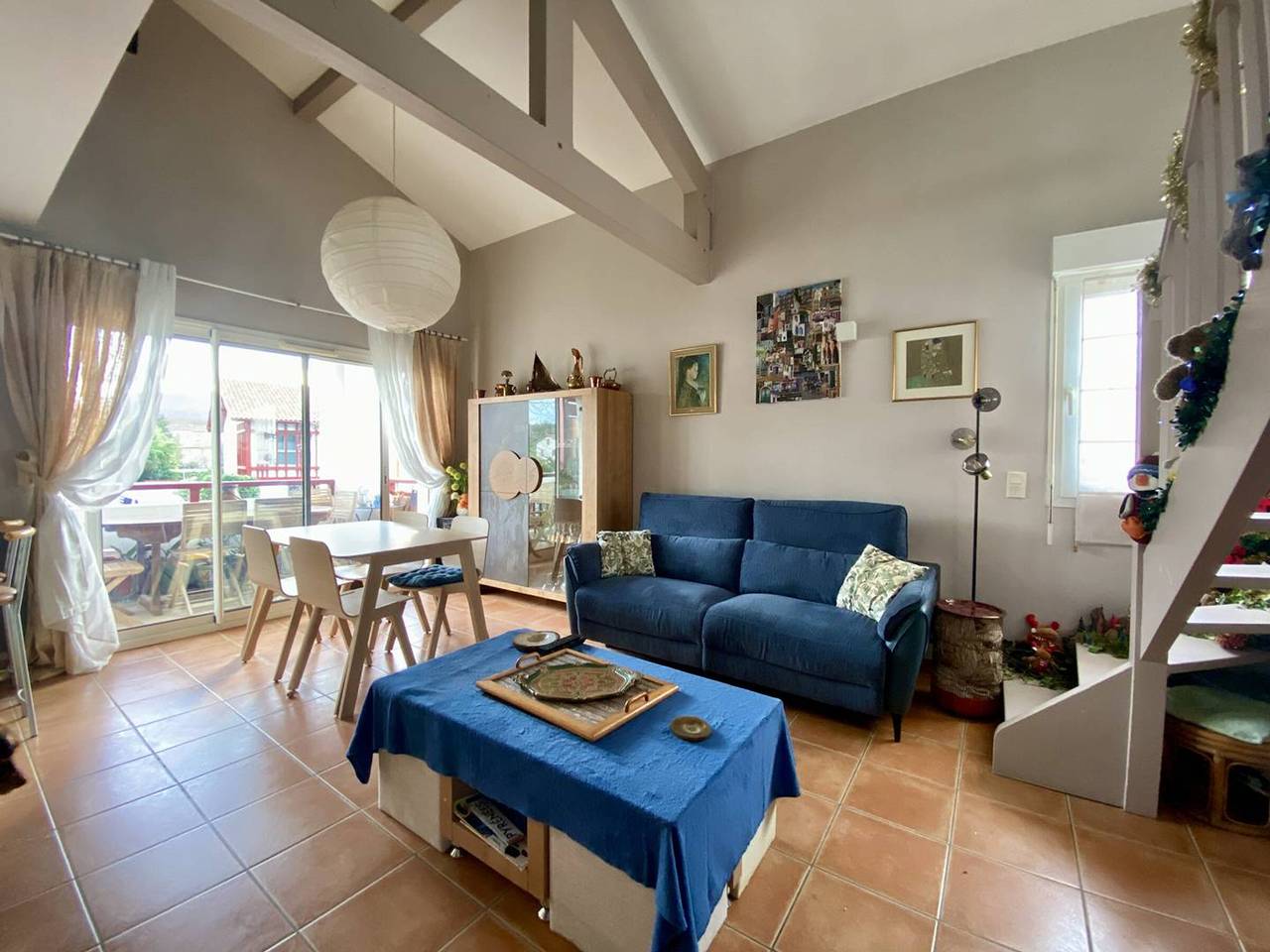 Appartement entier, Spacieux T1 bis à Cambo-les-Bains avec terrasse, animaux admis, parking et Wi-Fi in Cambo-les-Bains, Région de Bayonne