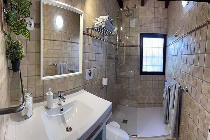 Villa mit großzügigem Entspannungsbereich und Garten in Lajares. in Lajares, La Oliva