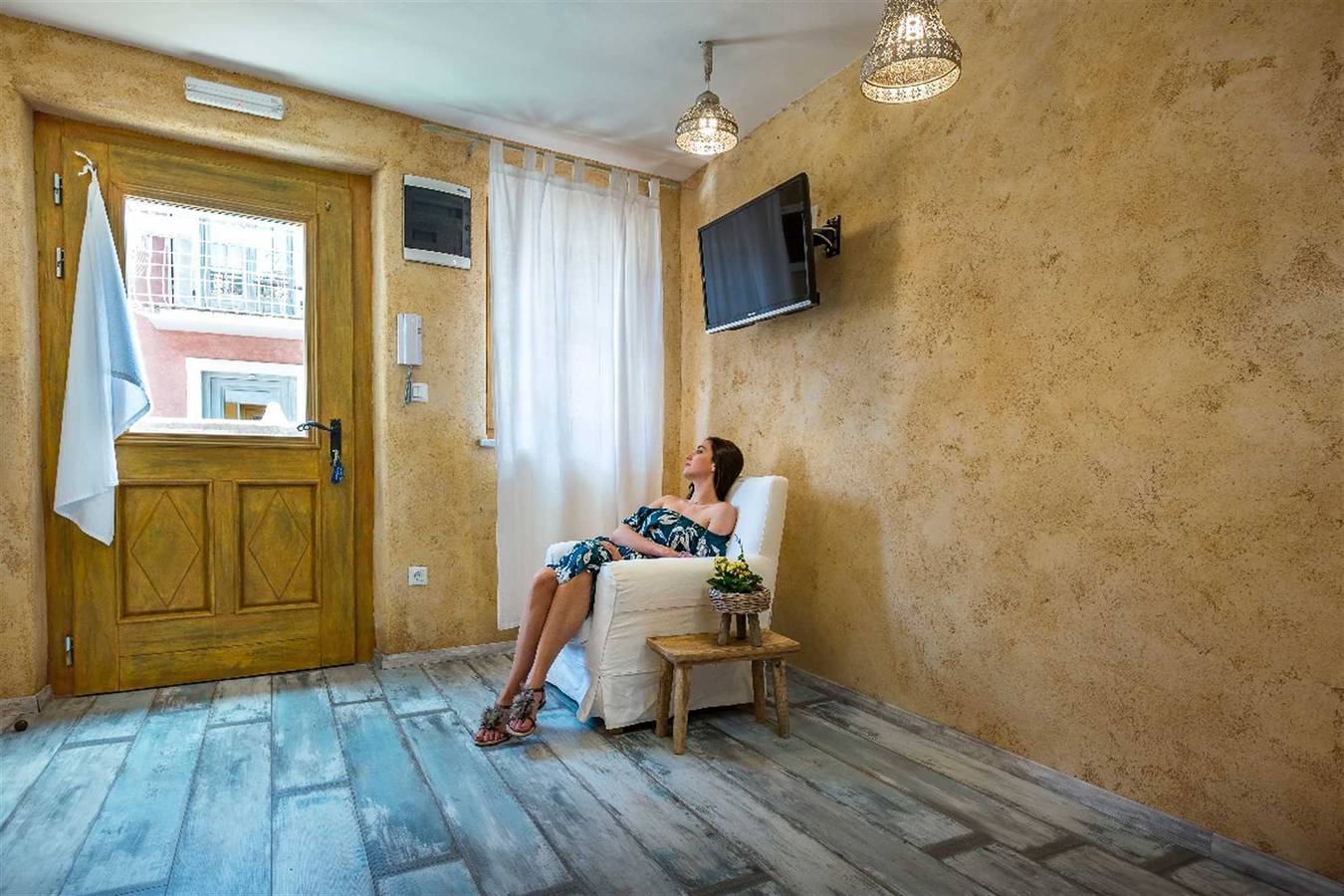 Ganze Wohnung, Schön eingerichtete Casablanca-Suite mit Terrasse, Wlan, Sauna und Fahrrädern ... in Veli Losinj, Lošinj