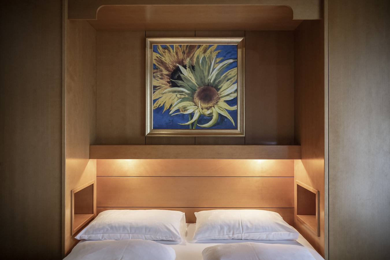 Entire apartment, "Villa Stella Apartment N 46" Near the Ski Lift with Mountain View, Wi-Fi, Balcony, Terrace & Garden in Ortisei, Dolomiti Superski