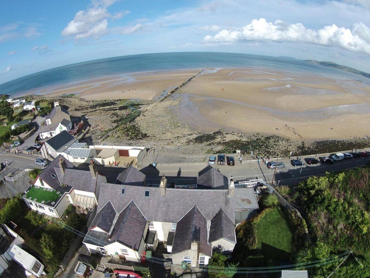 Budget Double Room in Benllech, Isle of Anglesey