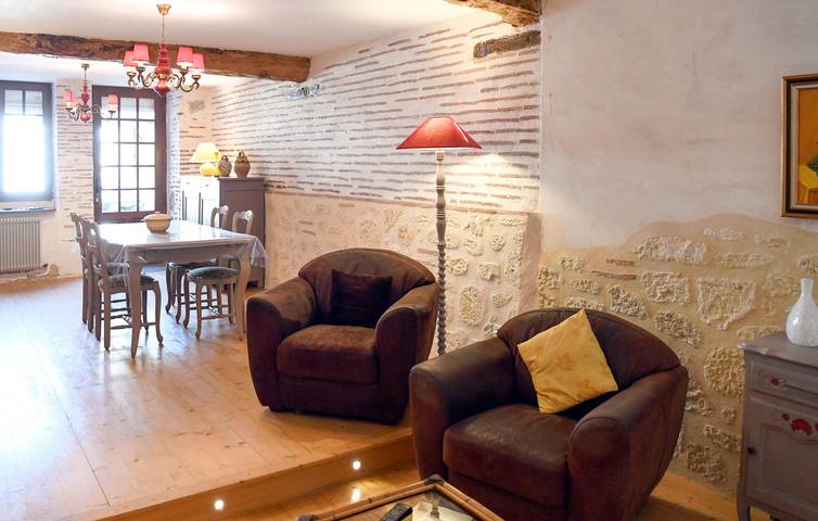 Location de vacances pour 8 personnes, avec Terrasse à Aiguillon