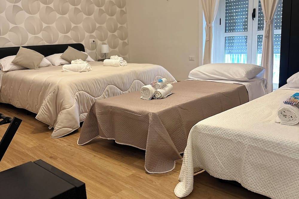 Caroline's Home la casa di tutti, ospitiamo fino ad 8 persone in Castellammare di Stabia, Napoli e dintorni