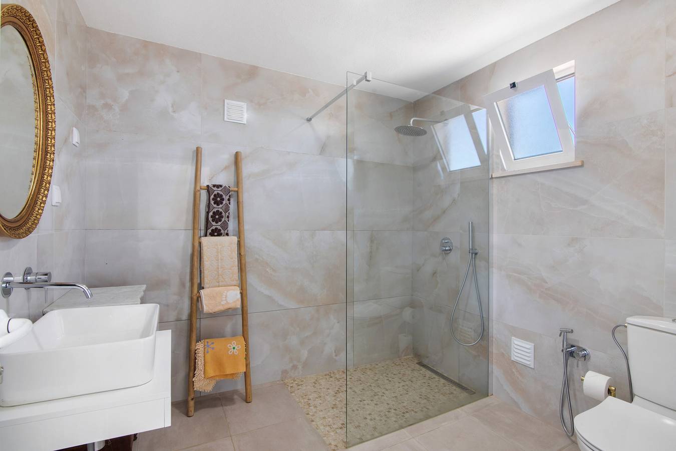 Villa 'Monte Do Pataco' com Piscina Privada, Terraço Privado e Wi-Fi in Paderne, Distrito de Faro