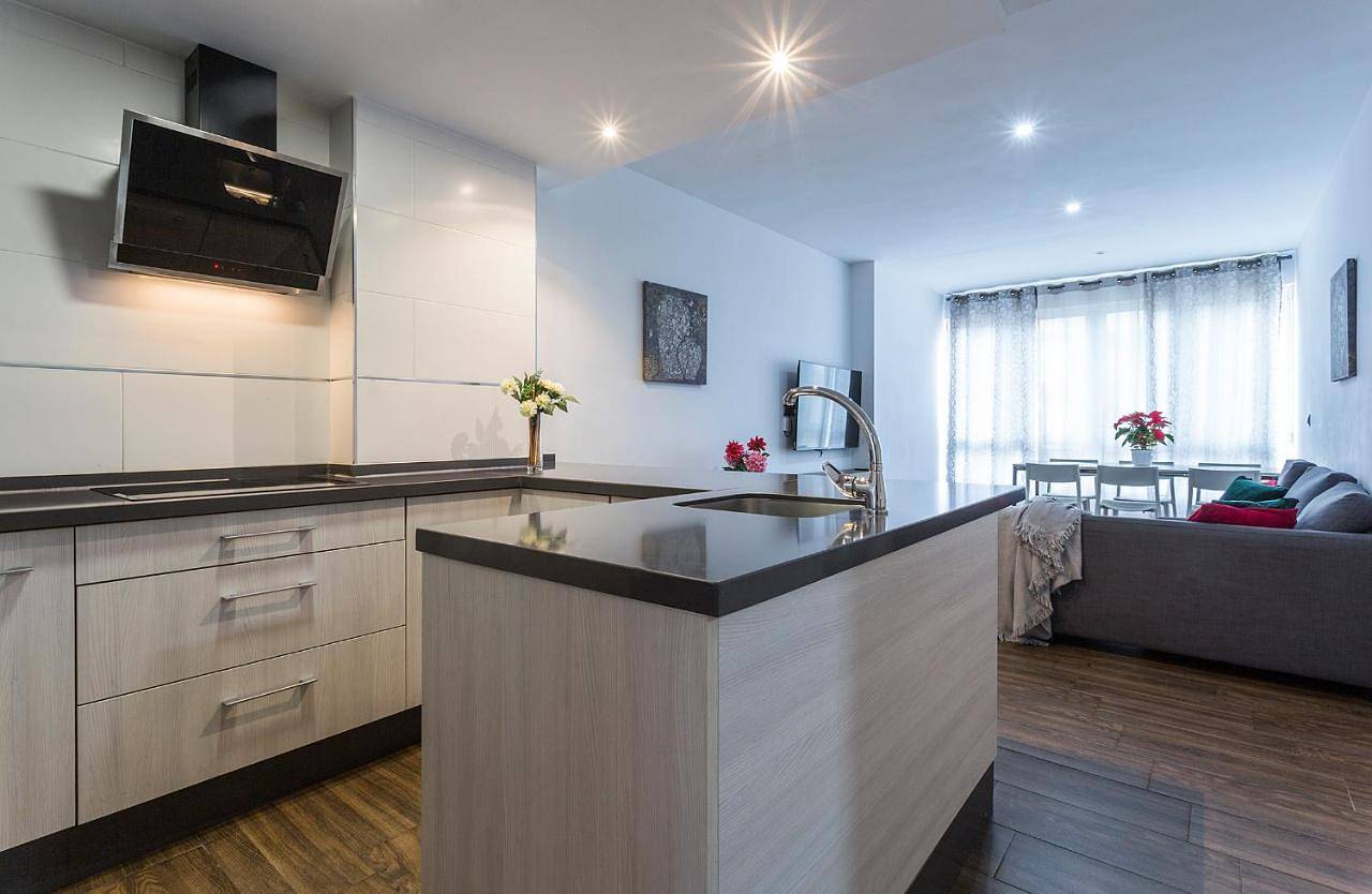 Apartamento inteiro, Playa Victoria Paseo Marítimo 3 Rooms in Playa La Victoria, Cádis