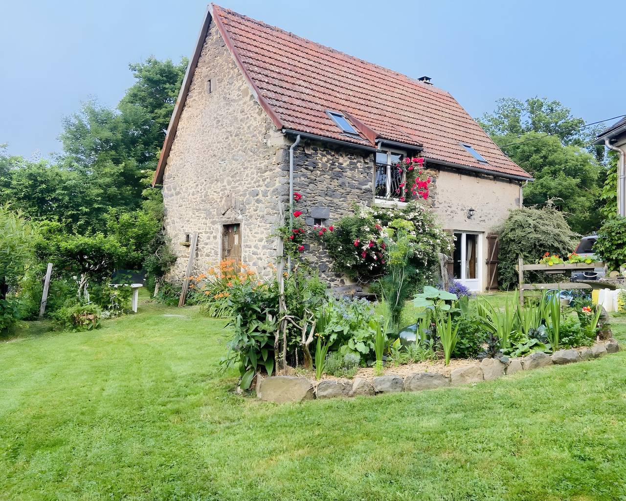 Casa rural « Gîte La Ruche »: naturaleza y tranquilidad en Mauriac, Cantal in Región de Mauriac