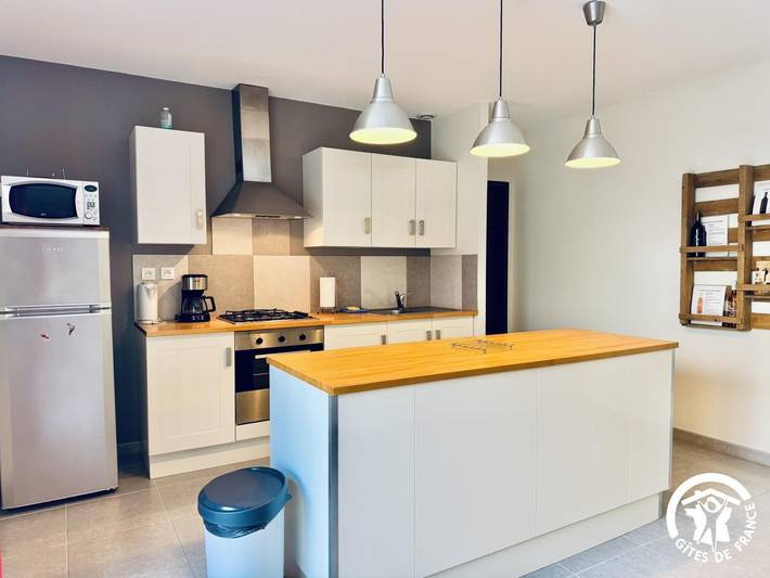 Gîte pour 6 personnes, avec jardin ainsi que piscine et terrasse à Canet - 4