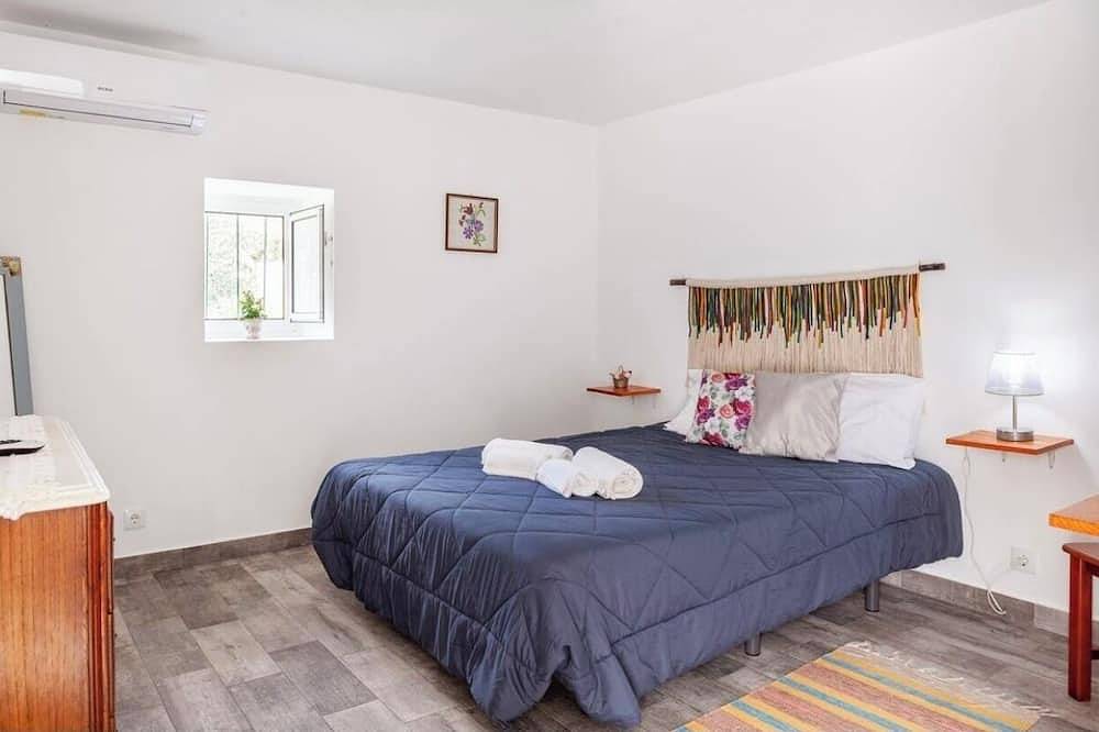 Quinta dos Penedos is a welcoming house, ideal for relaxing and resting! in Sé e São Lourenço, Portalegre District
