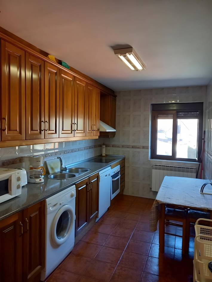Maison de campagne 'Casa Rural La Cerra' avec vue sur la montagne, jardin partagé et Wi-Fi in Navalguijo, Navalonguilla