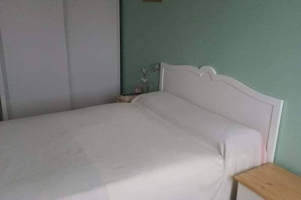 Appartement entier, L'Intemporel - Appartement T3 avec jardinet - 3* in Poitiers, Vienne (France)