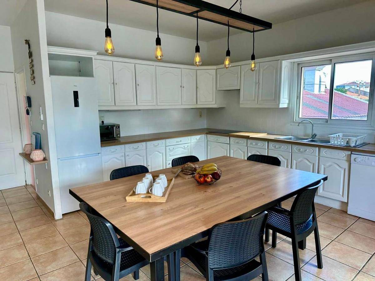 Appartement entier, Le Familia,T5 avec terrasse,parking privé et Clim, idéal famille et professionnels in Perpignan, Côte méditerranéenne (France)
