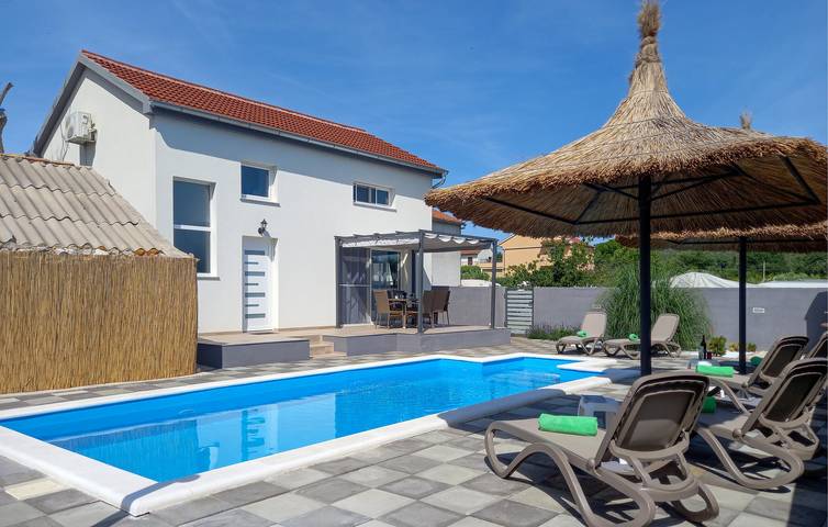 Ferienhaus für 6 Personen, mit Garten und Terrasse, mit Haustier in Sveti Petar na Moru