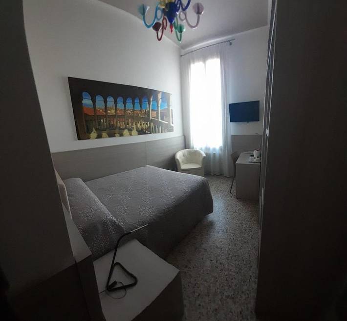 Chambre d’hôte pour 4 personnes dans Place Saint Marc - 3