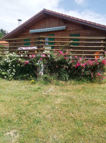 Gîte pour 5 personnes, avec terrasse et jardin à Fraize