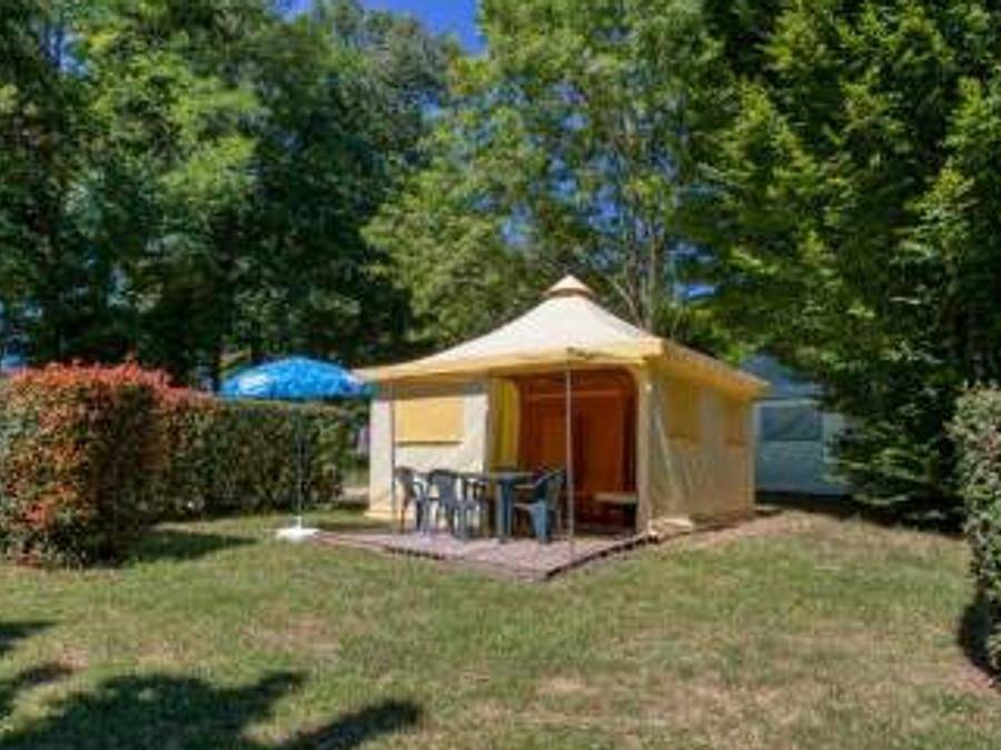 Flower Camping les Nauves - Tienda 5 personas - Alojamiento Estándar (Sin Instalaciones Sanitarias) in Belvès, Périgord Noir