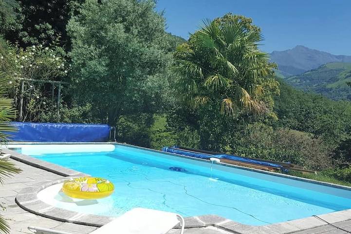 Location de vacances pour 7 personnes, avec Terrasse et Jardin à Aspin-en-Lavedan