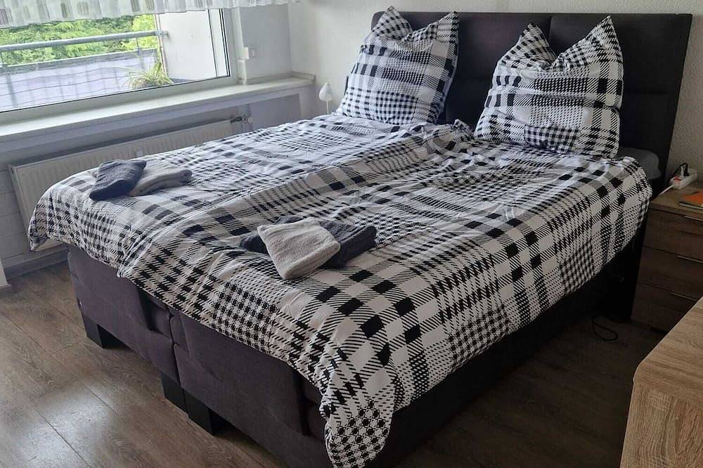 Ganze Wohnung, 70qm 3,5 Zimmer Wohnung mit Balkon nähe Movie Park Veltins Arena in Gladbeck, Kreis Recklinghausen