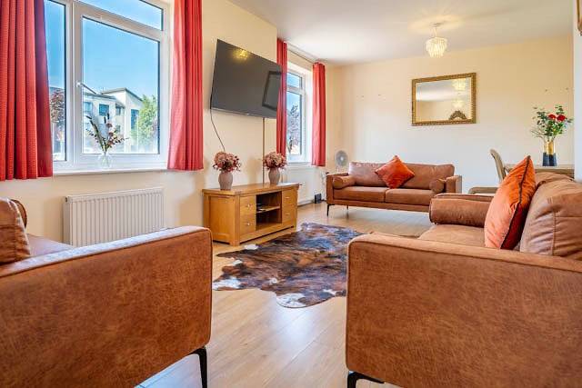 Holiday rental for 14 people in Milton Keynes