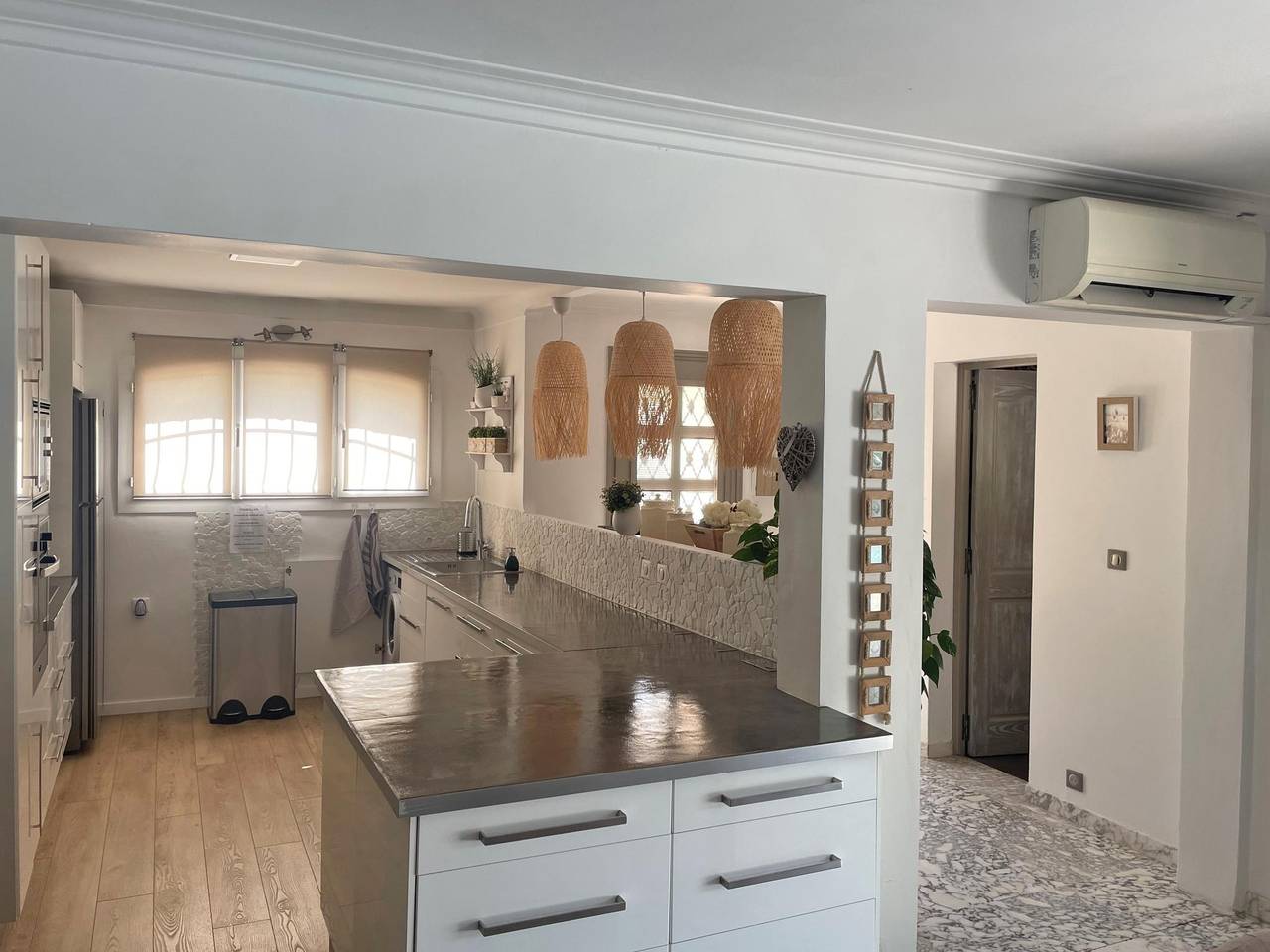 Luxury villa with air conditioning, 10 km from Sea in Puget-sur-Argens, Draguignan region